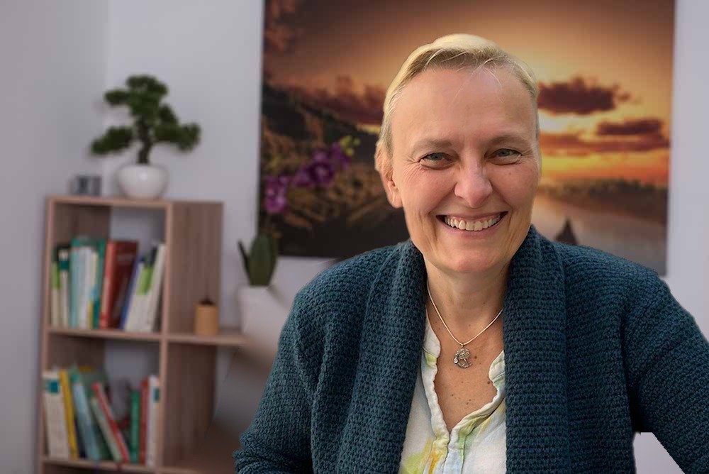 Dr. Claudia Prenner in ihrer Praxis